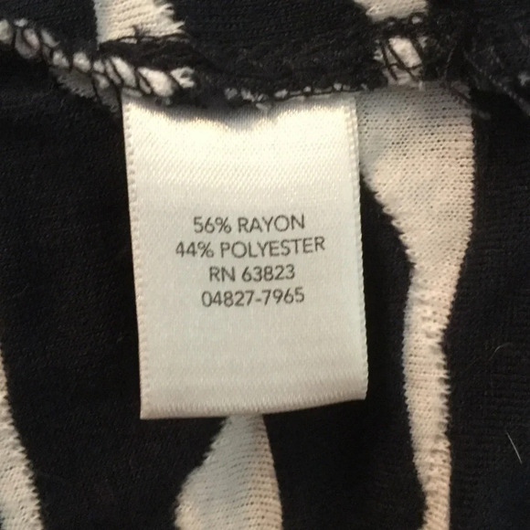 C J BANKS NAVY BLUE and WHITE stripe. Size 3 X - Picture 6 of 7